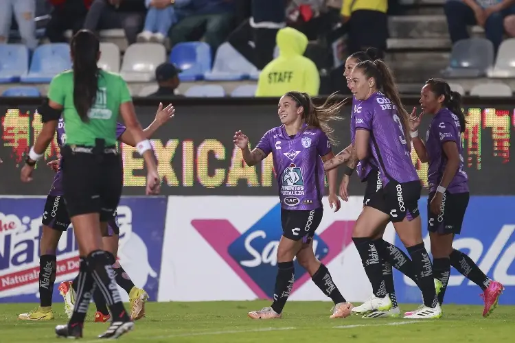 Pachuca impone autoridad frente al América