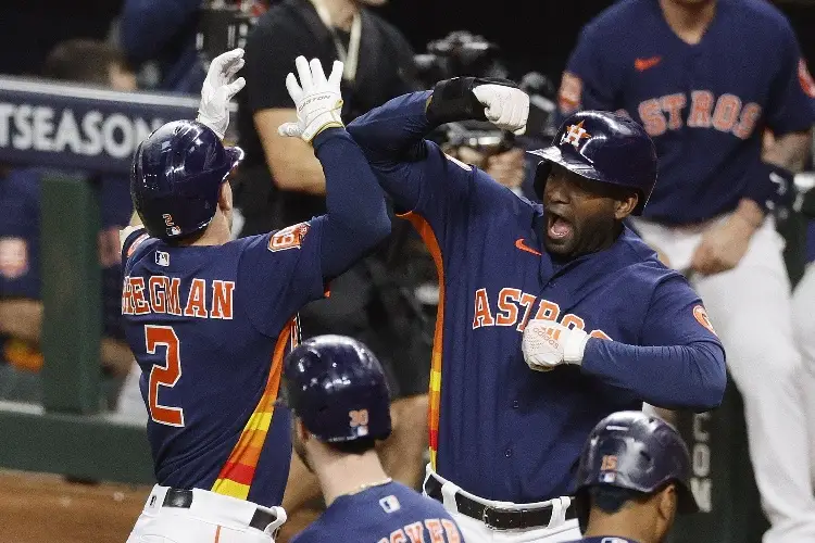 Astros se pone en ventaja en la serie ante Twins