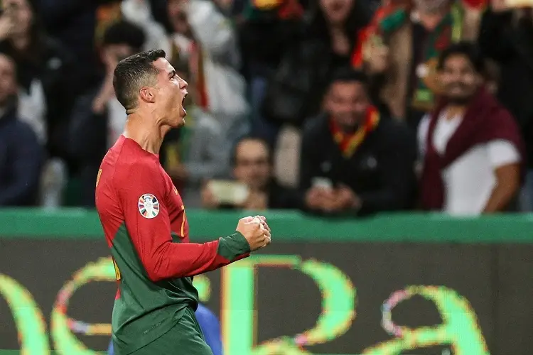 ¡Cristiano quiere jugar en México!