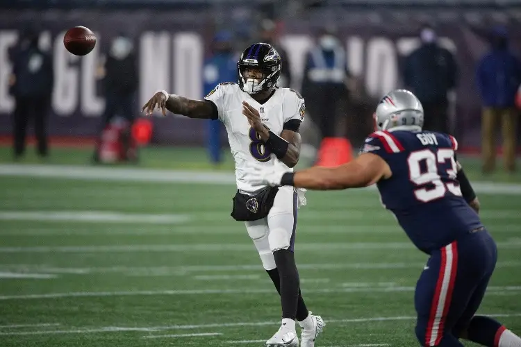 NFL: Tom Brady llena de elogios a Lamar Jackson antes de los Playoffs 