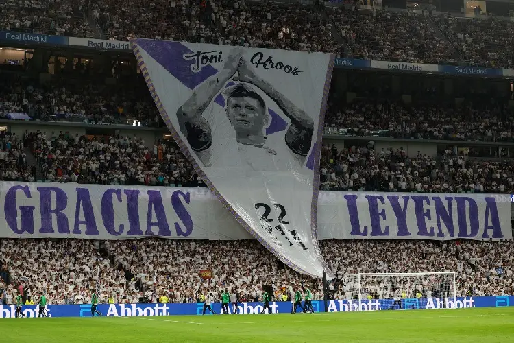 El Bernabéu se rinde ante Toni Kroos (VIDEO)