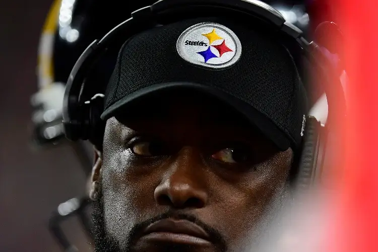 NFL: Mike Tomlin renueva con los Steelers