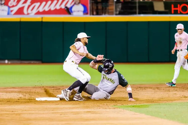 ¡Cardíaco! En extra innings El Águila de Veracruz pierde la serie ante Puebla 