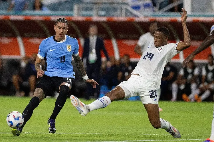 Uruguay muestra su poderío con victoria ante Panamá