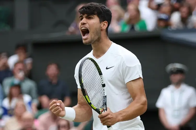 Carlos Alcaraz sufre para instalarse en Cuartos de Final de Wimbledon 