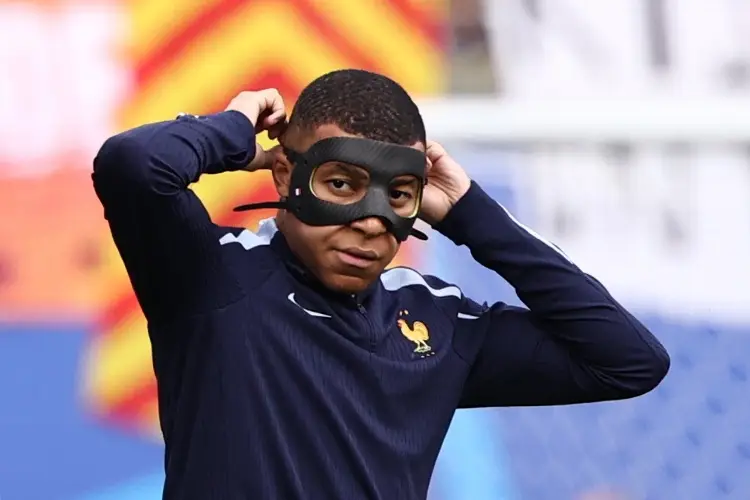 España no se fía del momento de Mbappé