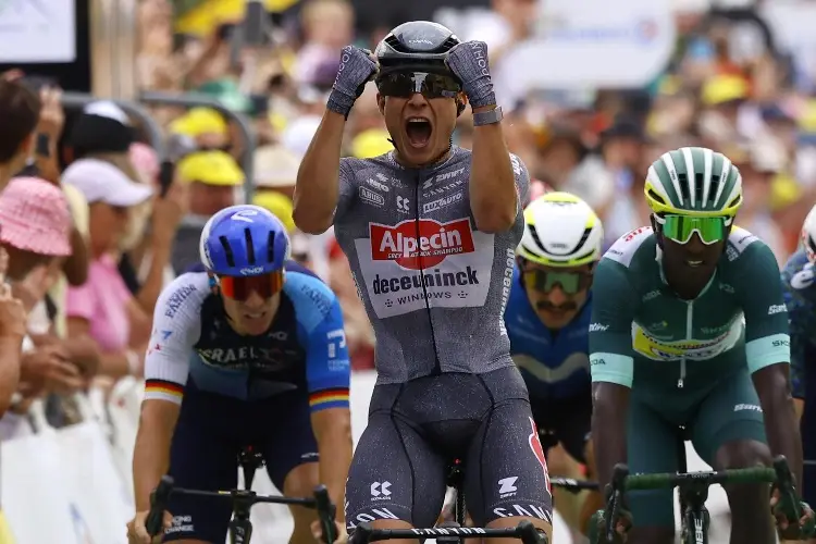 Tour de Francia: Philipsen gana etapa, Pogacar sigue de líder