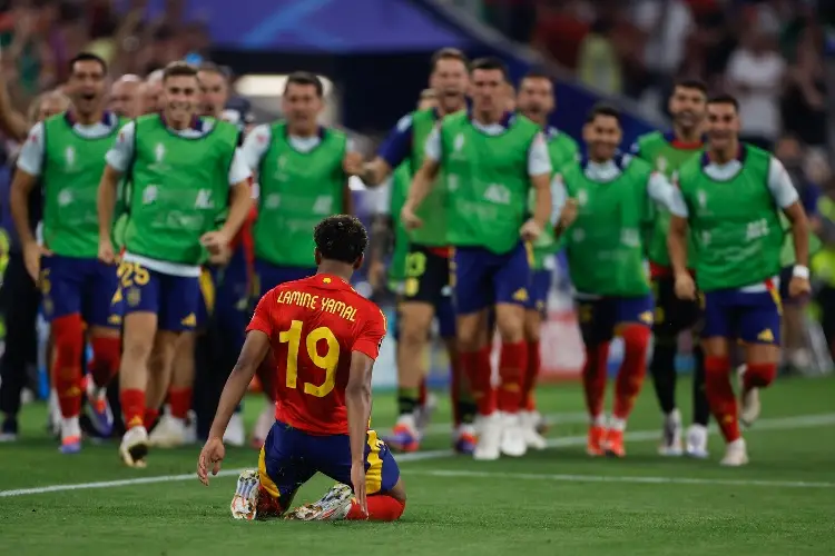 ¡Con 16 años Lamine Yamal anota uno de los goles más hermosos de la Euro! (VIDEO)