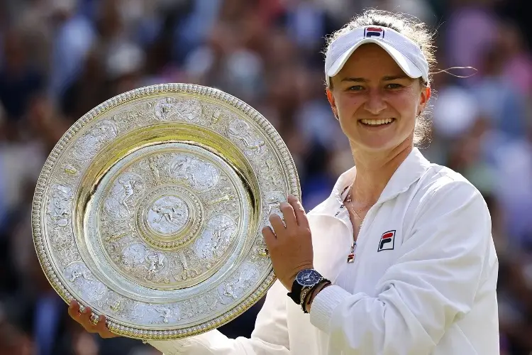 Krejcikova se corona Campeona de Wimbledon