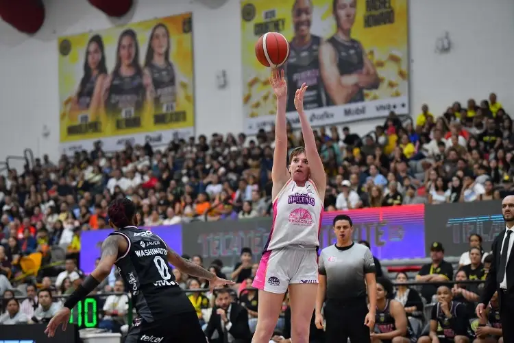 Halcones de Xalapa cae ante Fuerza Regia en el Playoffs de la LNBPF 