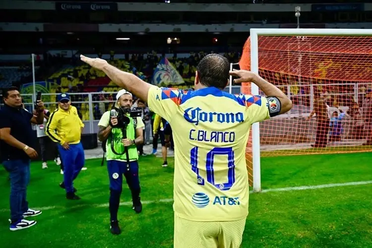 ¿Vasco podría llamar a Cuauhtémoc a su cuerpo técnico en la Selección?