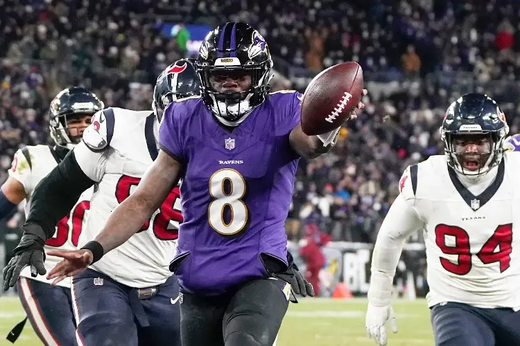 Lamar Jackson en disputa legal por usar el número 8