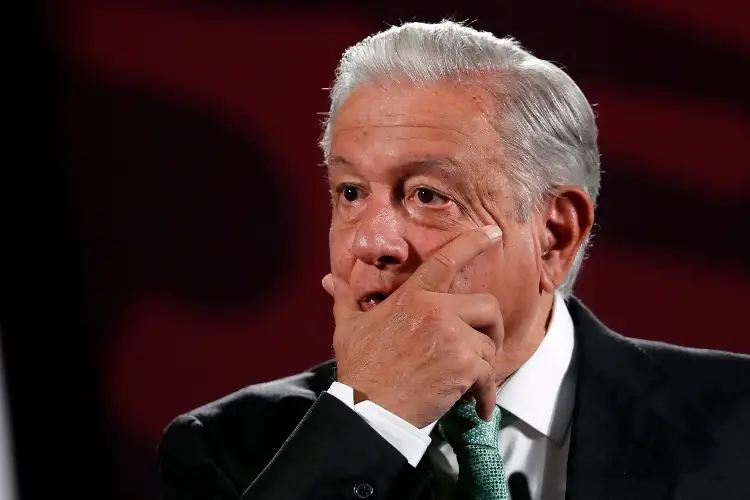 AMLO confirma que apoyo a deportistas es dinero confiscado a político