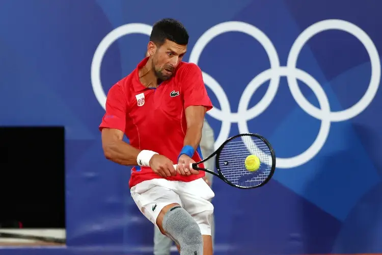 París 2024: Djokovic intimida en su debut y espera a Nadal