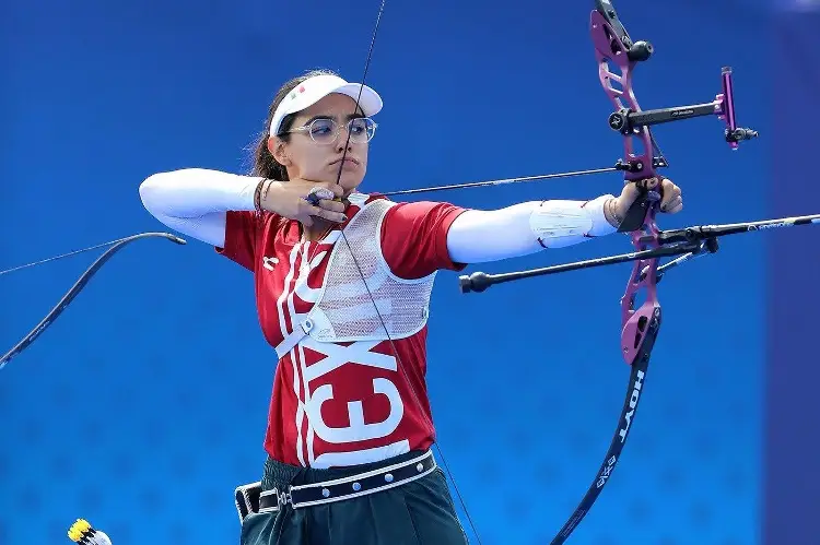 ¡Tiro con arco le da a México la primera medalla en París 2024!