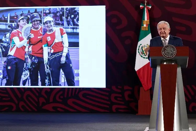 AMLO felicita a medallistas olímpicas mexicanas