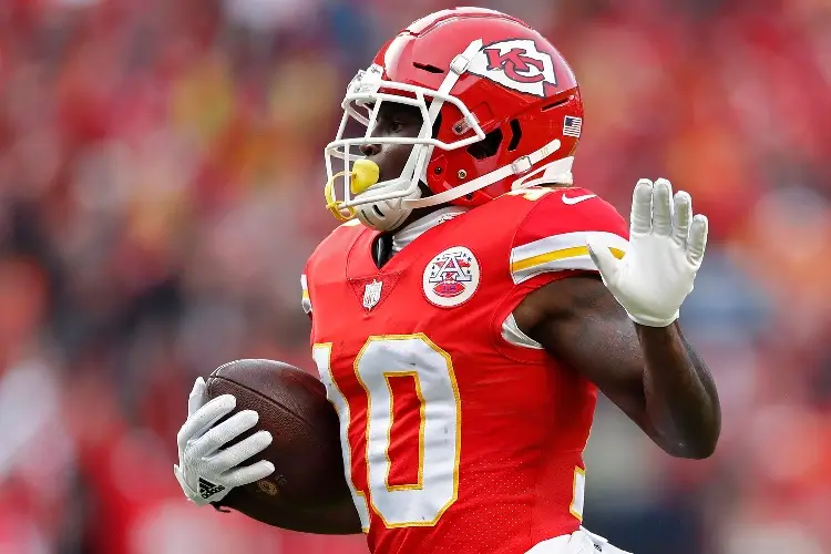 Tyreek Hill, de Dolphins, escogido como el número uno del Top 100 de la NFL