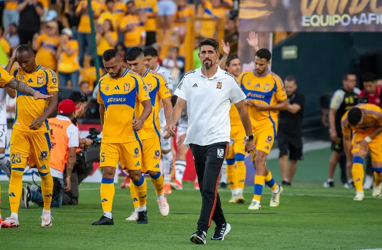 Paunovic amenaza con 'cortar la cabeza' al que ve a Tigres como favoritos