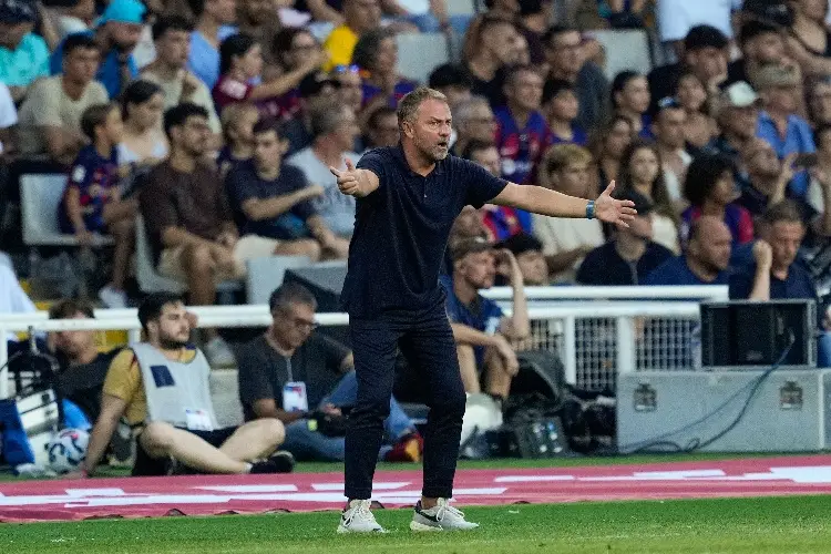 Esto dijo Hansi Flick sobre la goleada que recibió el Barcelona