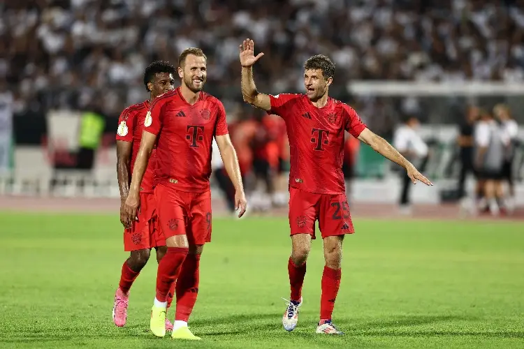 Bayern Munich golea a club de cuarta división y avanza en la Copa