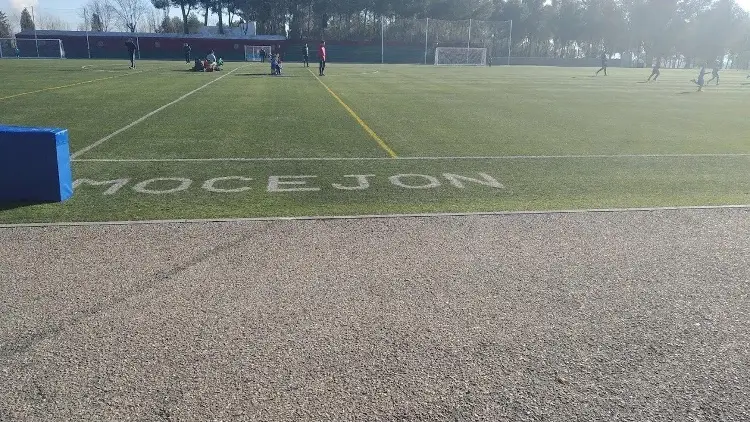 Mu3re niño de 11 años mientras jugaba futbol