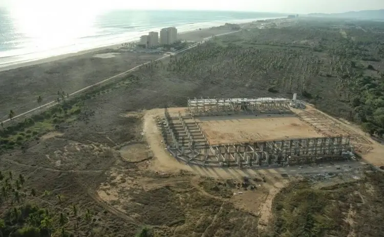 El 'estadio fantasma' que construyó el dueño de los Tiburones Rojos