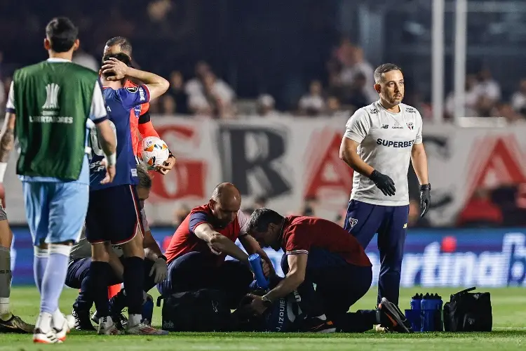 Sufre arritmia cardiaca mientras jugada Copa Libertadores 