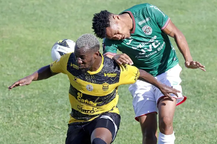 Estos son los jugadores que han muerto durante partidos de fútbol