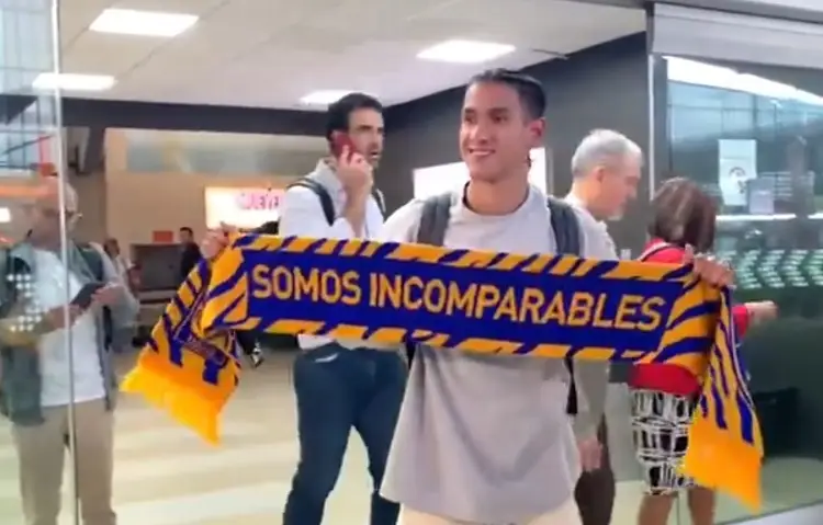 Antuna llega a Monterrey para reportar con Tigres (VIDEO)