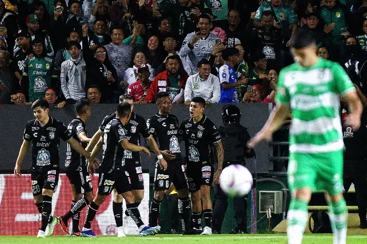 ¿Y los mexicanos? León envía a un extranjero al Real Oviedo de España