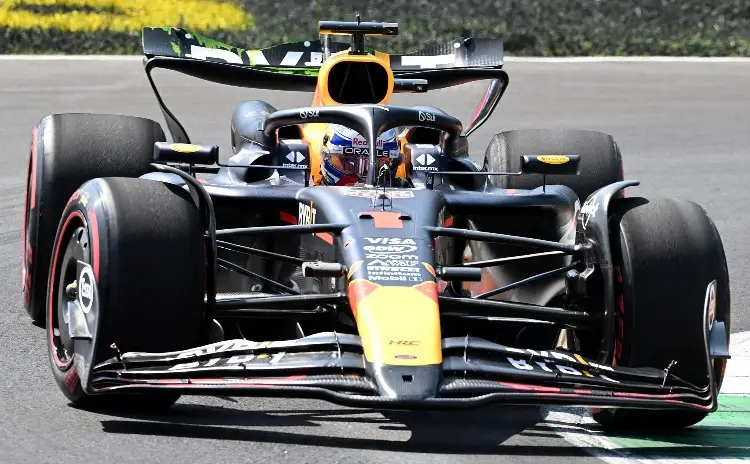 Verstappen lidera primer libre en Monza, Checo hasta el nueve