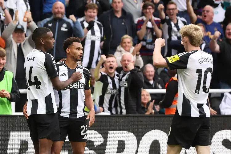 Newcastle frustra al Tottenham