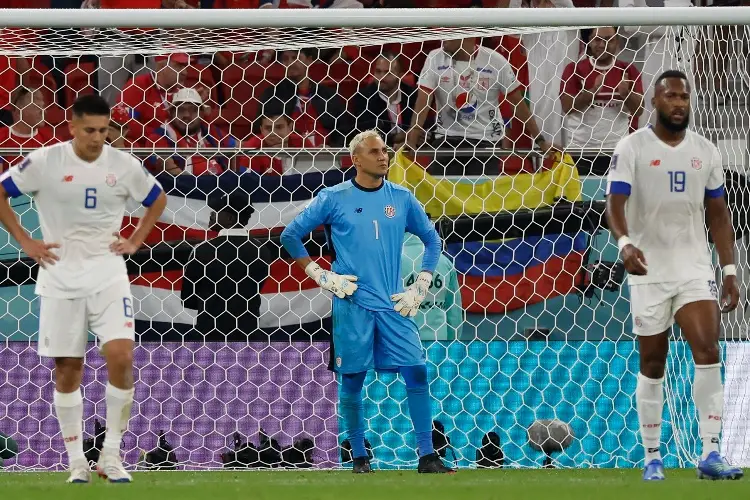 Keylor Navas sigue sin equipo y entrena en el club de sus raíces