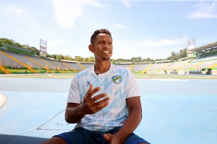 El colombiano que sueña con jugar en la selección de Guatemala