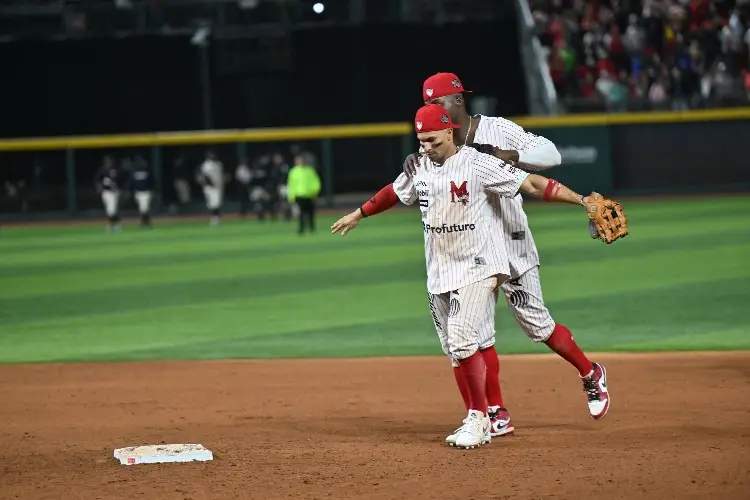 Diablos Rojos pega primero a Sultanes en la Serie del Rey