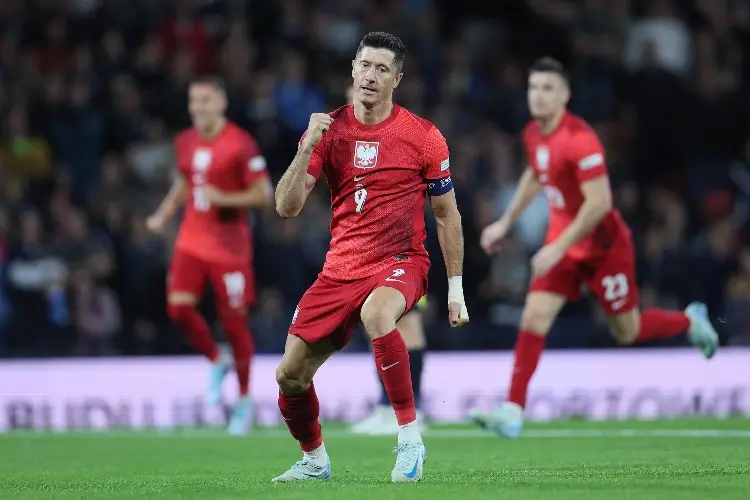 Lewandowski le da primer triunfo a Polonia en la Nations League