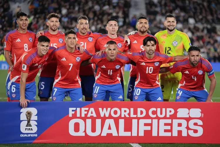 Chile pide apoyo a sus aficionados para salir adelante en las eliminatorias mundialistas