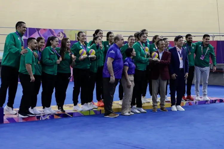 México gana medalla de bronce en la Copa Panamericana de Voleibol en Xalapa 