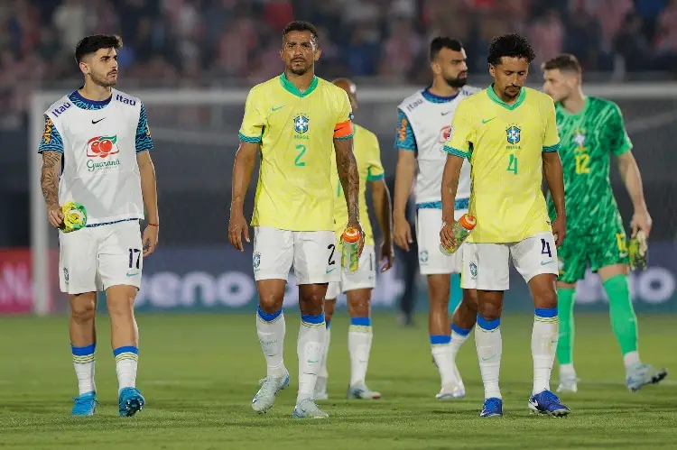 Lo que dijo el DT de Brasil tras perder y complicarse en las eliminatorias