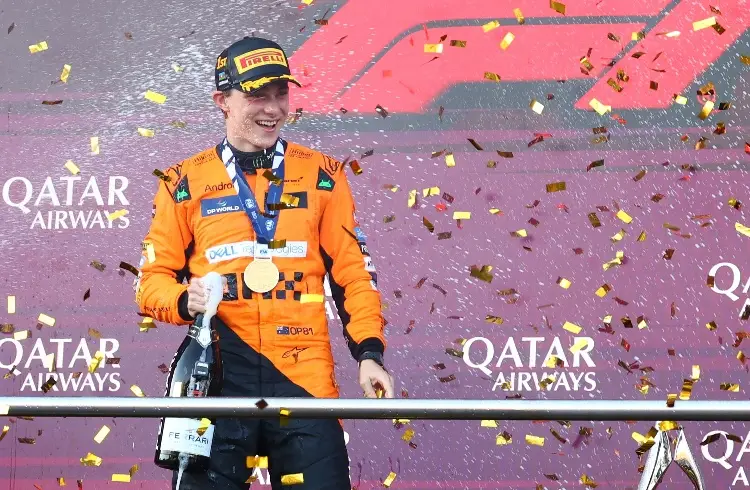 Oscar Piastri conquista el Gran Premio de Azebaiyan