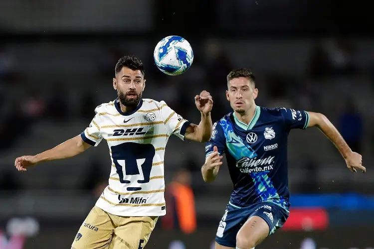 Pumas vence a Puebla y Gustavo Lema gana tiempo