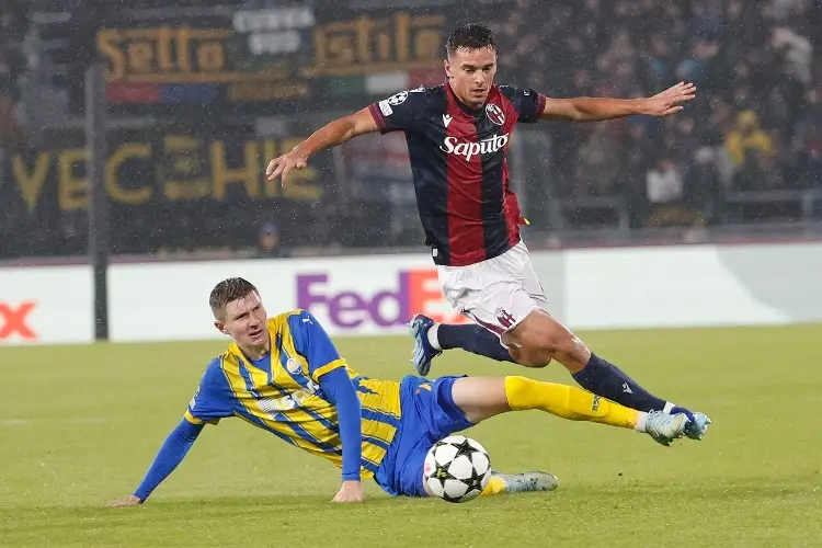 Bolonia consigue un punto en su primer juego en la historia de la Champions League 