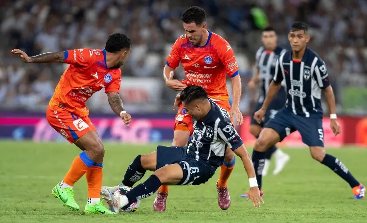 Rayados no puede contra Mazatlán en el regreso de Vucetich a Monterrey