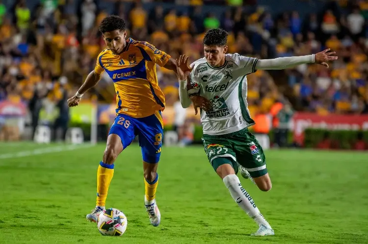 ¡Viernes de locos en el Volcán! Tigres empata ante León