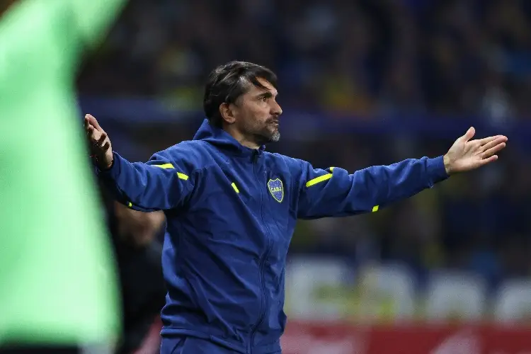 Boca Juniors se queda sin director técnico