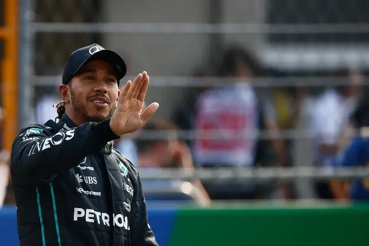 Lewis Hamilton confiesa que sufre de problemas mentales