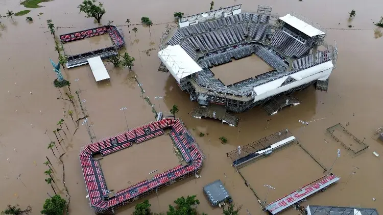 Huracán deja bajo el Agua a Acapulco