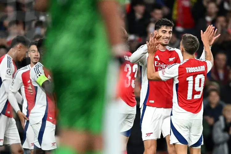 Arsenal impone autoridad ante PSG en la Champions League