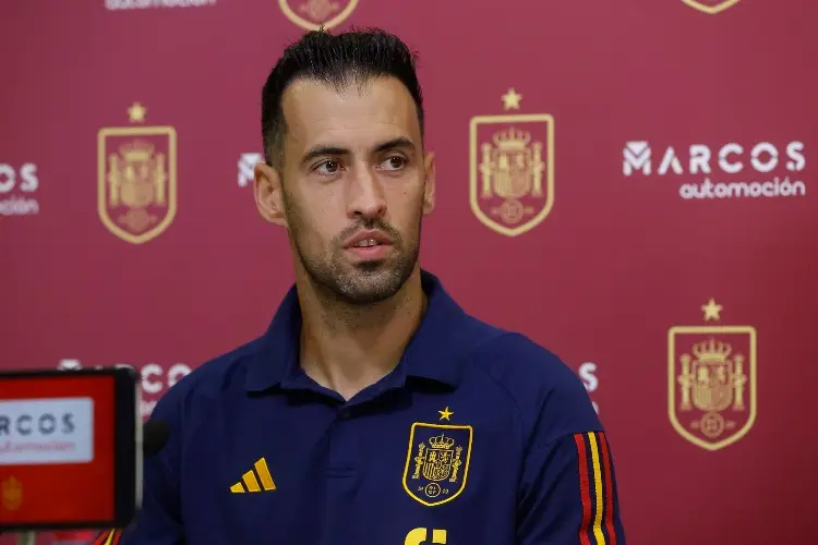 Sergio Busquets respalda huelga de futbolistas