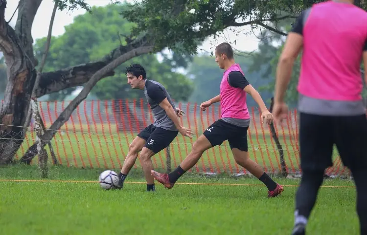 Racing de Veracruz listo para ir a comerse al Acatlán